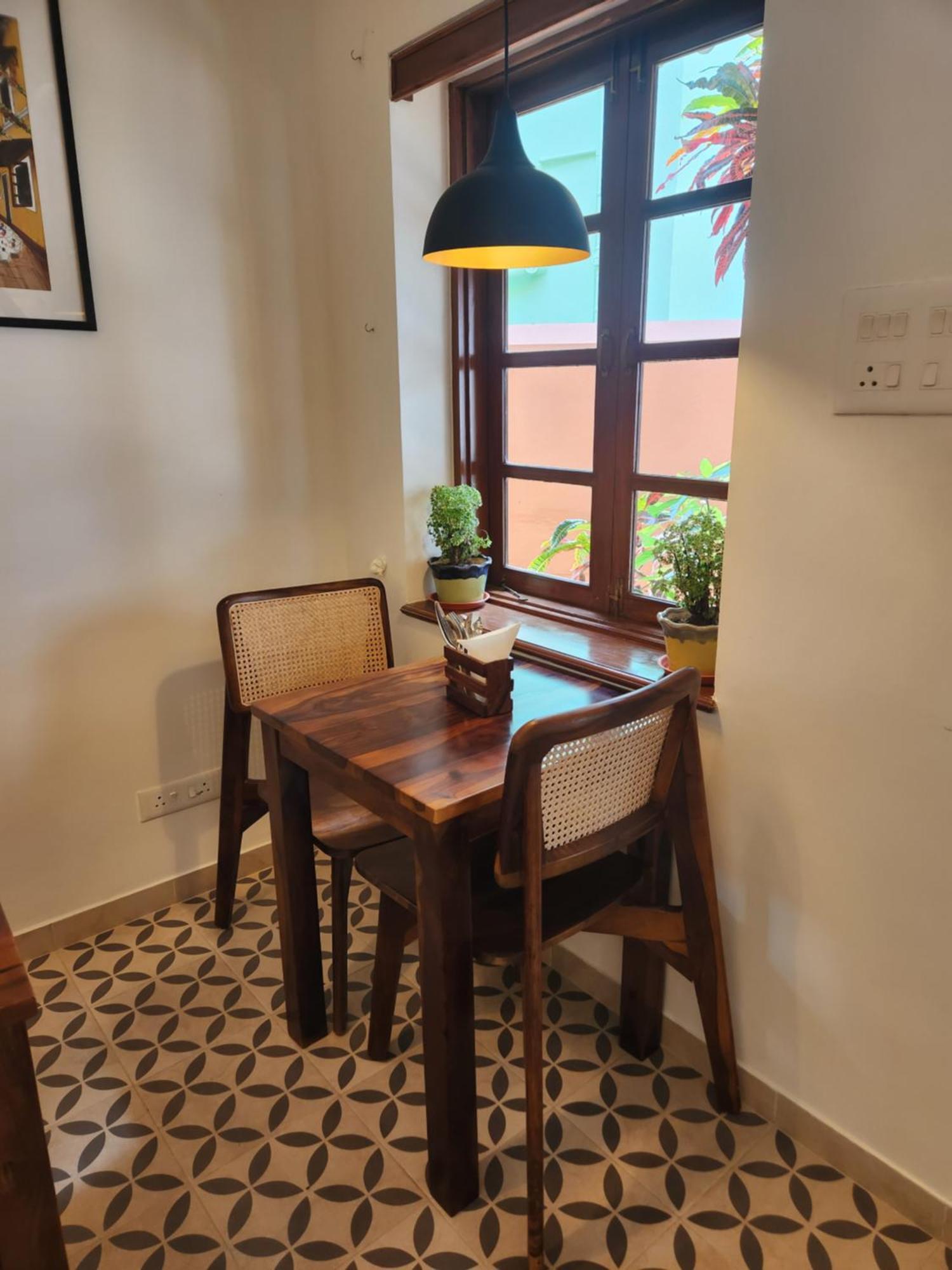 Ederra Stays & Cafe Pangim Exterior foto